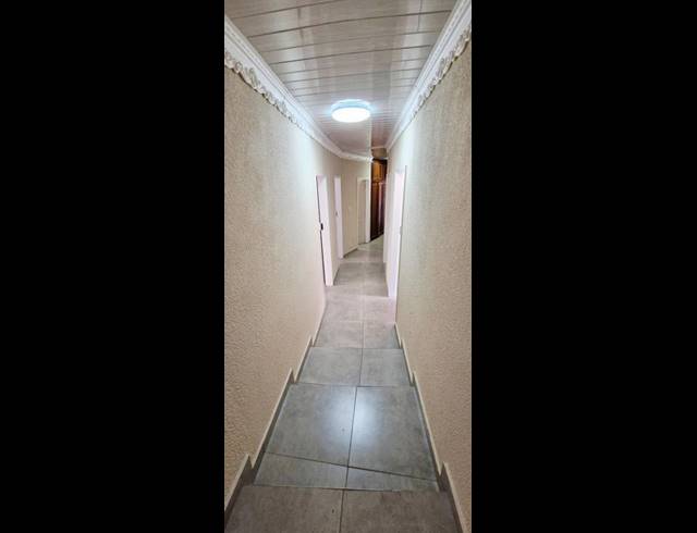 7 BEDROOM HOUSE FOR SALE IN SONNEVELD